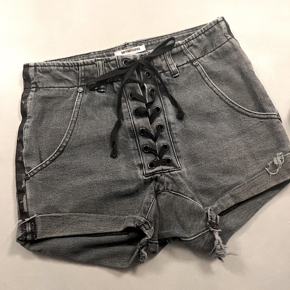 One Teaspoon Super Freaks shorts